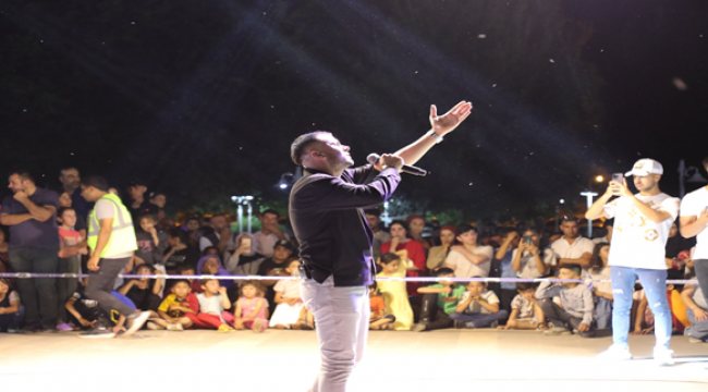 Viranşehir'de Öğrenciler Sınav Öncesi Konserle Stres Attı 