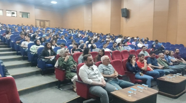 Viranşehir'de YKS Öğrencilerine Yönelik 'Sınav Kaygısı ve Motivasyon' Semineri