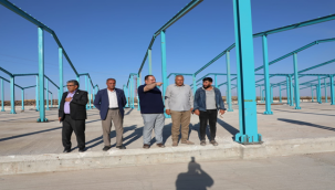 Başkan Ekinci, Hayvan Pazarı İnşaatında İncelemelerde Bulundu