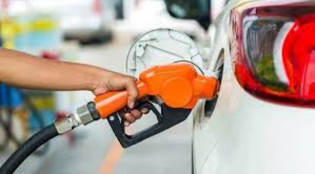Benzine gelen büyük zam pompaya yansıdı