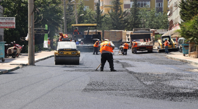 Haliliye'de sıcak asfaltla yollar daha konforlu