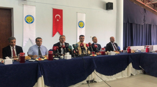Rektör Güllüoğlu, Basın ile bir araya geldi