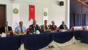 Rektör Güllüoğlu, Basın ile bir araya geldi