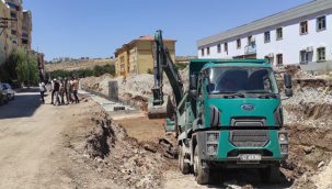 Şanlıurfa'da 20 kişinin öldüğü sel sonrası derelerde çalışmalar sürüyor