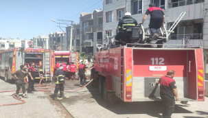 Şanlıurfa'da binada yangın, 1 çocuk ve bir kadın kurtarıldı
