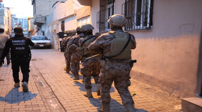 Şanlıurfa'da uyuşturucu operasyonlarında Bin 897 kişi gözaltına alındı