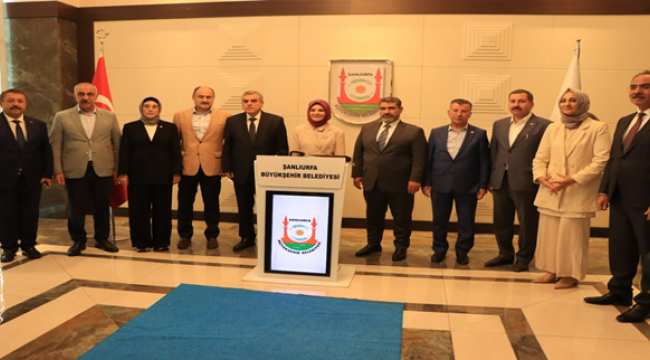 Bakan Mahinur Özdemir Göktaş'tan Başkan Beyazgül'e Ziyaret 