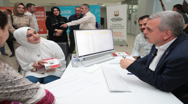 Başkan Beyazgül, "Öğrencilerimize Ücretsiz Tercih Danışmanlık Hizmeti Veriyoruz"