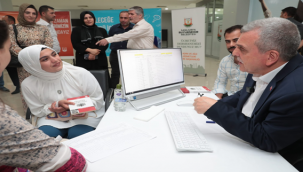 Başkan Beyazgül, "Öğrencilerimize Ücretsiz Tercih Danışmanlık Hizmeti Veriyoruz"