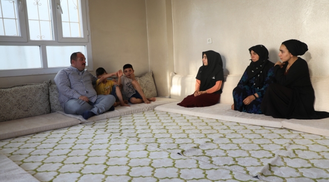 Başkan Ekinci'den çat kapı ev ziyaretleri 