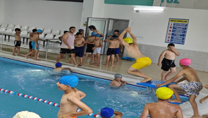 Eyyübiye'de Usta Yüzücüler Yetişiyor