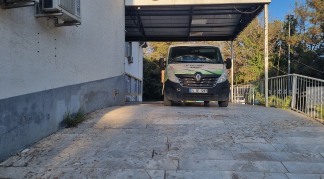 Harran'da depremde hasar gören hastane yıkılıyor…