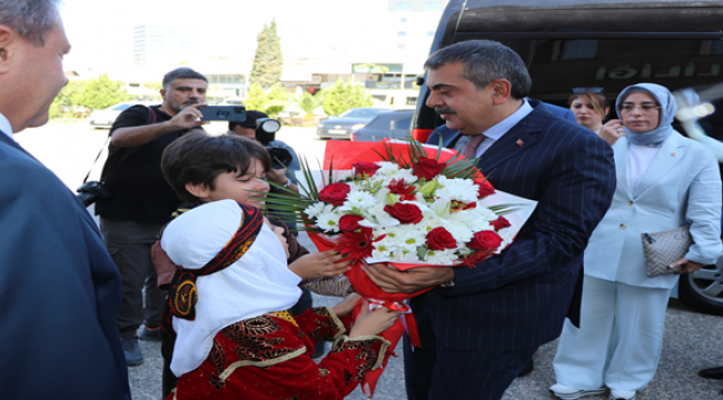 Milli Eğitim Bakanı Yusuf Tekin,  Şanlıurfa'da