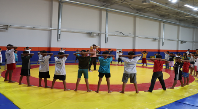 Osmanlı Spor Kompleksinde geleceğin sporcuları yetişiyor