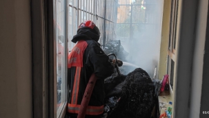 Urfa'da evin balkonunda yangın 
