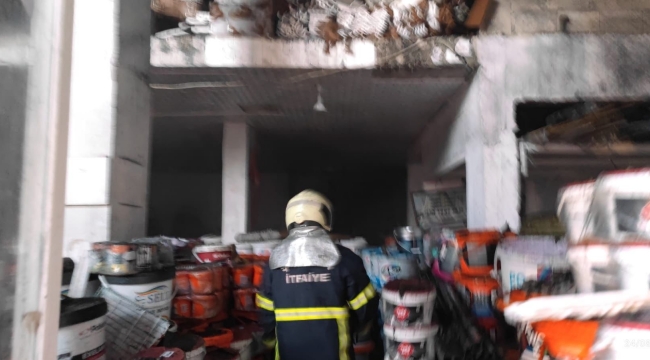 Urfa'da iş yeri kül oldu 