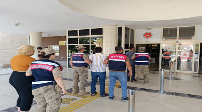 Urfa'da sahte Savcı ve hakimler yakalandı