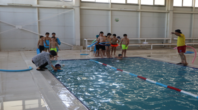 Viranşehir Belediyesi İle yüzme bilmeyen çocuk kalmayacak