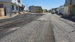 Viranşehir'de asfalt çalışmaları devam ediyor 