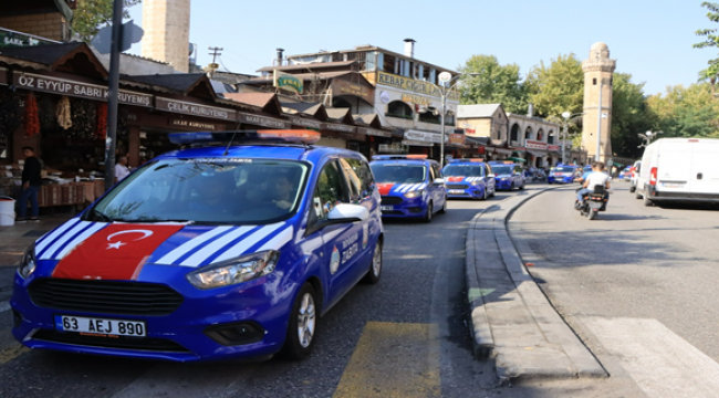 Büyükşehir Zabıtasından sirenler eşliğinde şehir turu