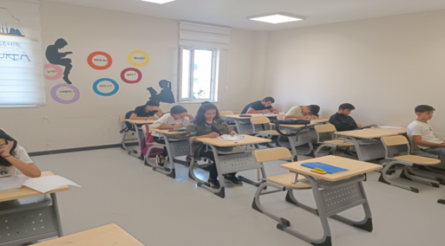 Gençler Büyükşehir İle Sınavlara Hazırlanıyor