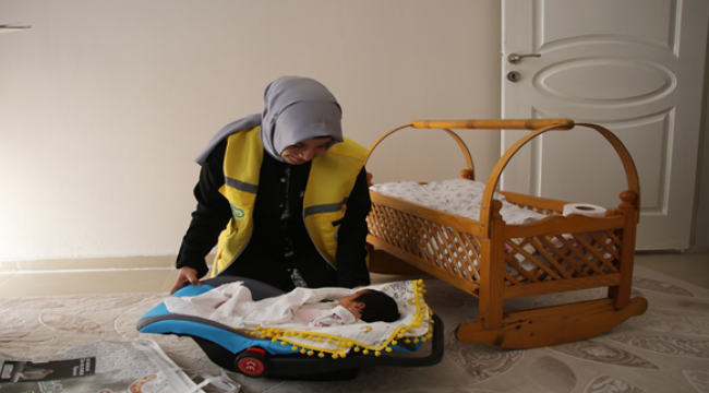 Haliliye'de Yeni Doğan Bebeklerin Hediyeleri Hanelere Teslim Ediliyor