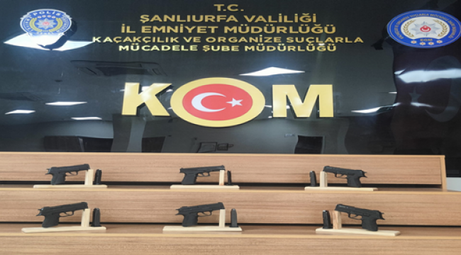 Şanlıurfa'da Yolcu otobüsünde çok sayıda silah ele geçirildi