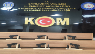 Şanlıurfa'da Yolcu otobüsünde çok sayıda silah ele geçirildi