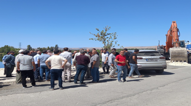 Urfa'da yol daralma eylemi!