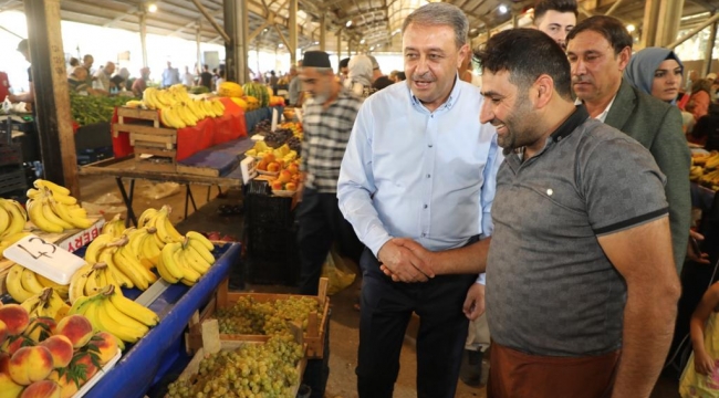 Urfa Valisi semt pazarında