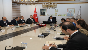 Vali Şıldak üniversite güvenliğini ele aldı