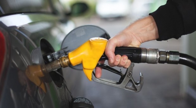 Araç sahipleri müjde: Benzinin fiyatına dev indirim! 