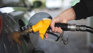 Araç sahipleri müjde: Benzinin fiyatına dev indirim! 