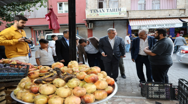 Başkan Beyazgül'den Çarşı pazar esnaf ziyareti
