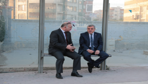 Başkan Beyazgül ve Rektör Güllüoğlu'ndan Otobüsle Kampüse Yolculuk 