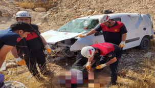 Kuzeybatı çevre yolunda araç şarampole yuvarlandı!