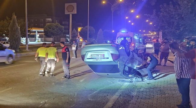 Şanlıurfa'da kontrolden çıkan araç takla attı