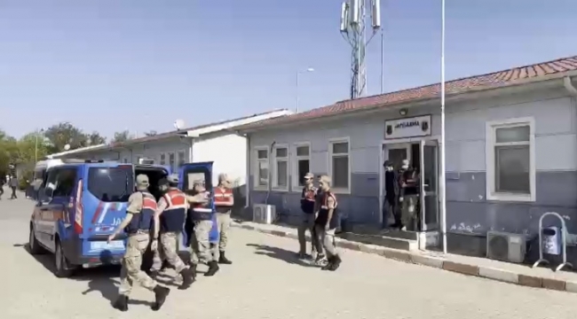 Şanlıurfa Jandarmadan göçmen kaçakçılığı operasyonu!