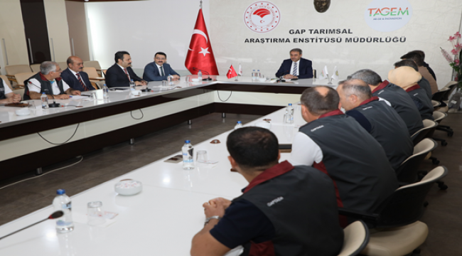 Vali Şıldak, GAP Tarımsal Araştırma Enstitüsü Müdürlüğünü ziyaret etti