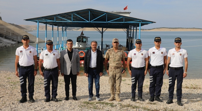Vali Şıldak Türkiye'nin en büyük barajını inceledi