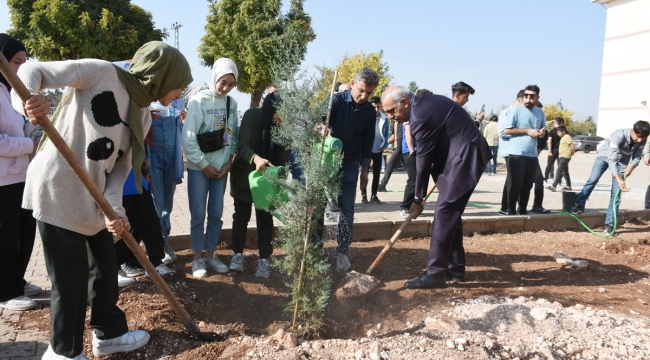 Başkan Bayık Geleceğe Nefes İçin Fidan Dikti 	