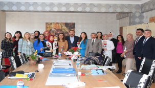 Başkan Ekinci,  Öğretmenler Günü'nü Kutladı 