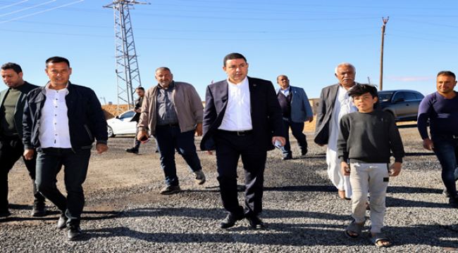 Başkan Özyavuz Beşikli'de asfalt yol çalışmasını inceledi