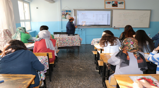 Gençler, Eğitime öncelik veren Başkan Canpolat'a teşekkür etti