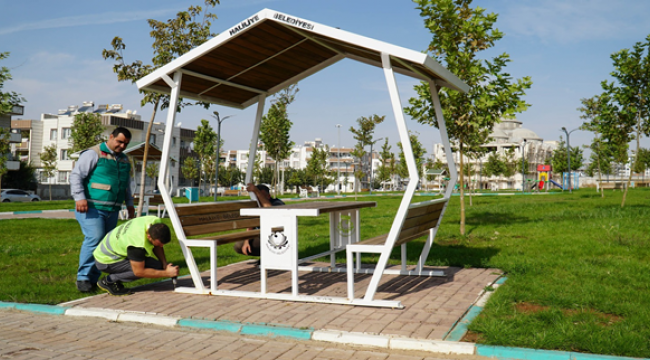 Haliliye Belediyesi İle üretilen banklar hizmete sunuluyor 