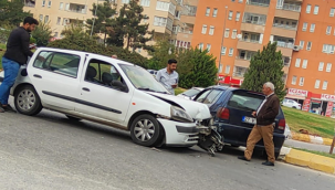 Hastane kavşağında kaza!