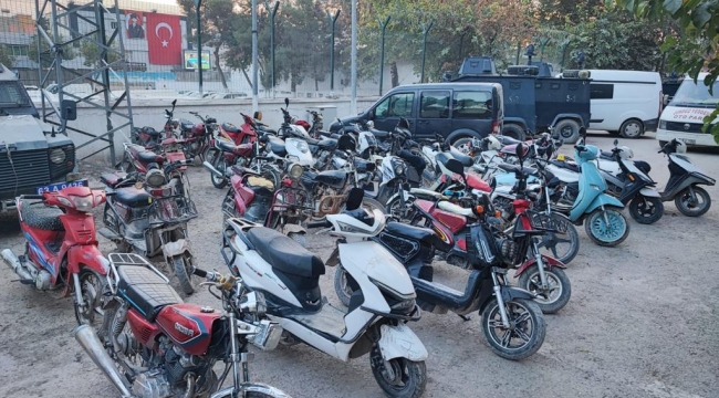 Urfa'da çok sayıda çalıntı motosiklet ele geçirildi 