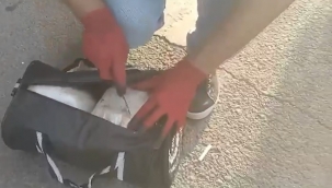 Urfa'da yolcu otobüsünde 3 kilogram skunk maddesi ele geçirildi