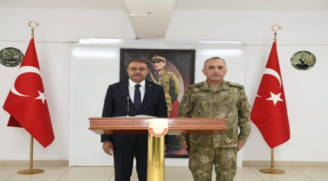 Vali Şıldak Sınırda incelemelerde bulundu