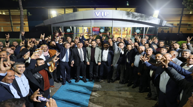 Ankara Dönüşü Başkan Özyavuz'a coşkulu karşılama